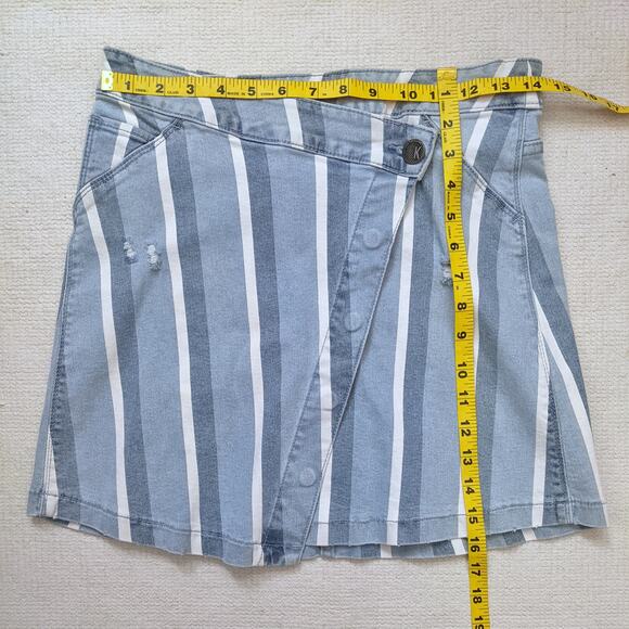 NWT KUT FROM THE KLOTH Connie Striped Asymmetrical Denim Mini Jean Skirt Size 0 - Picture 8 of 8